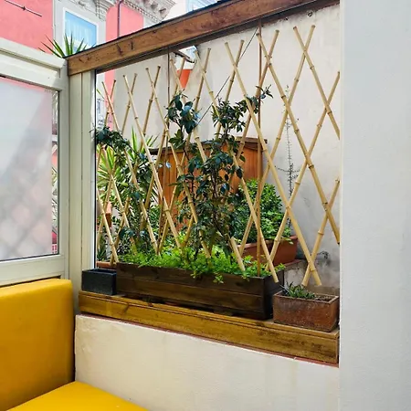 La Casa Di Apollo * نابولي